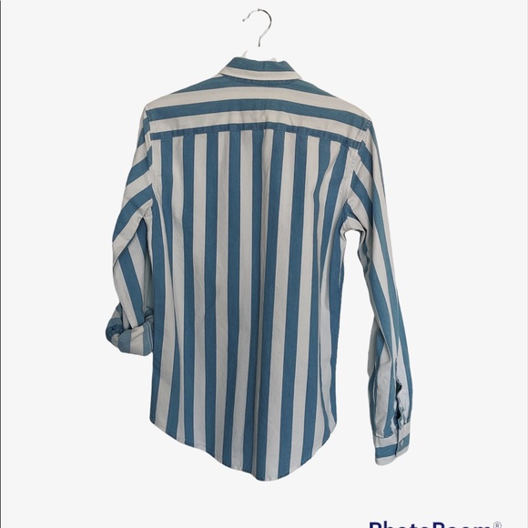 AMERICAN EAGLE CASUAL BUTTON DOWN - Picture 5 of 5